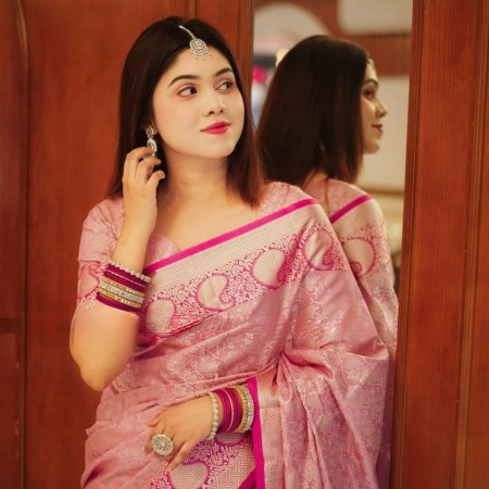5202 প্রিমিয়াম কাঁঞ্চি কাতান শাড়ি